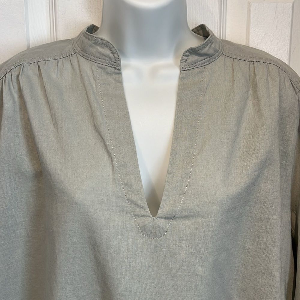 H&M Light Grey Linen/Cotton Blend V- Neck Oversized‎ Fit Top Size M - Picture 2 of 11